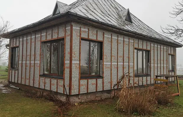 Sienų šiltinimas sausuoju būdu